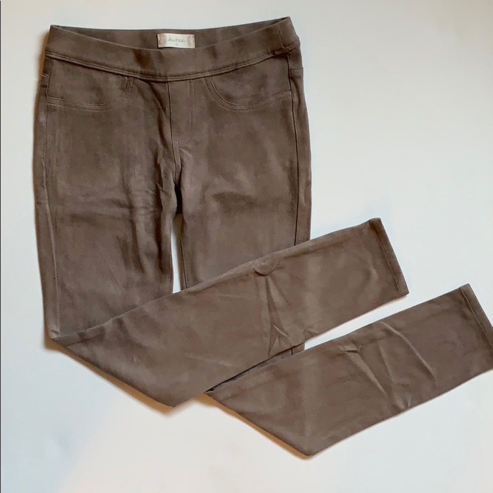 Alter’d State Simply Suede Leggings. Size XS